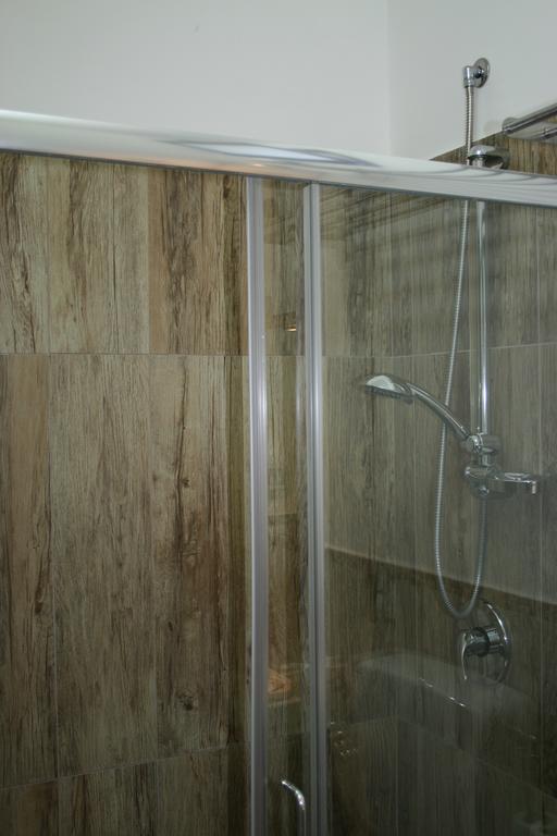 B&B Tifeo Віллафранка-Тіррена Екстер'єр фото