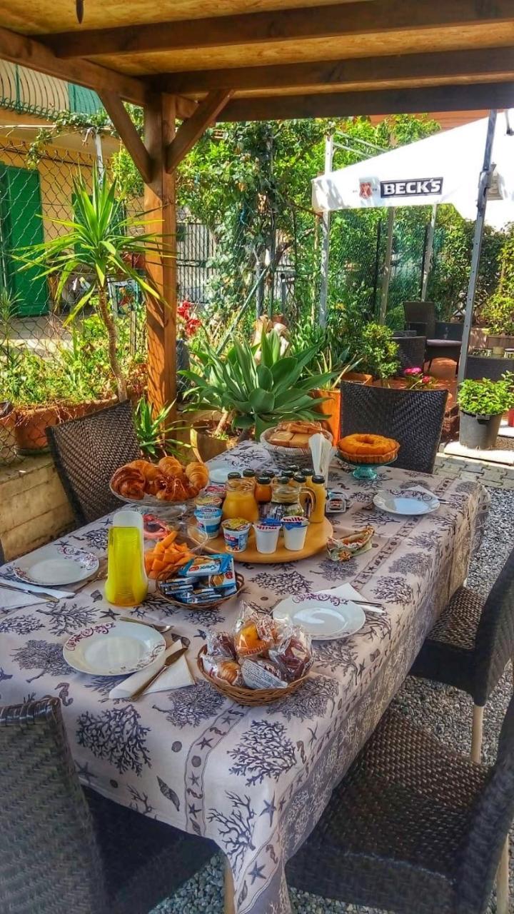 B&B Tifeo Віллафранка-Тіррена Екстер'єр фото
